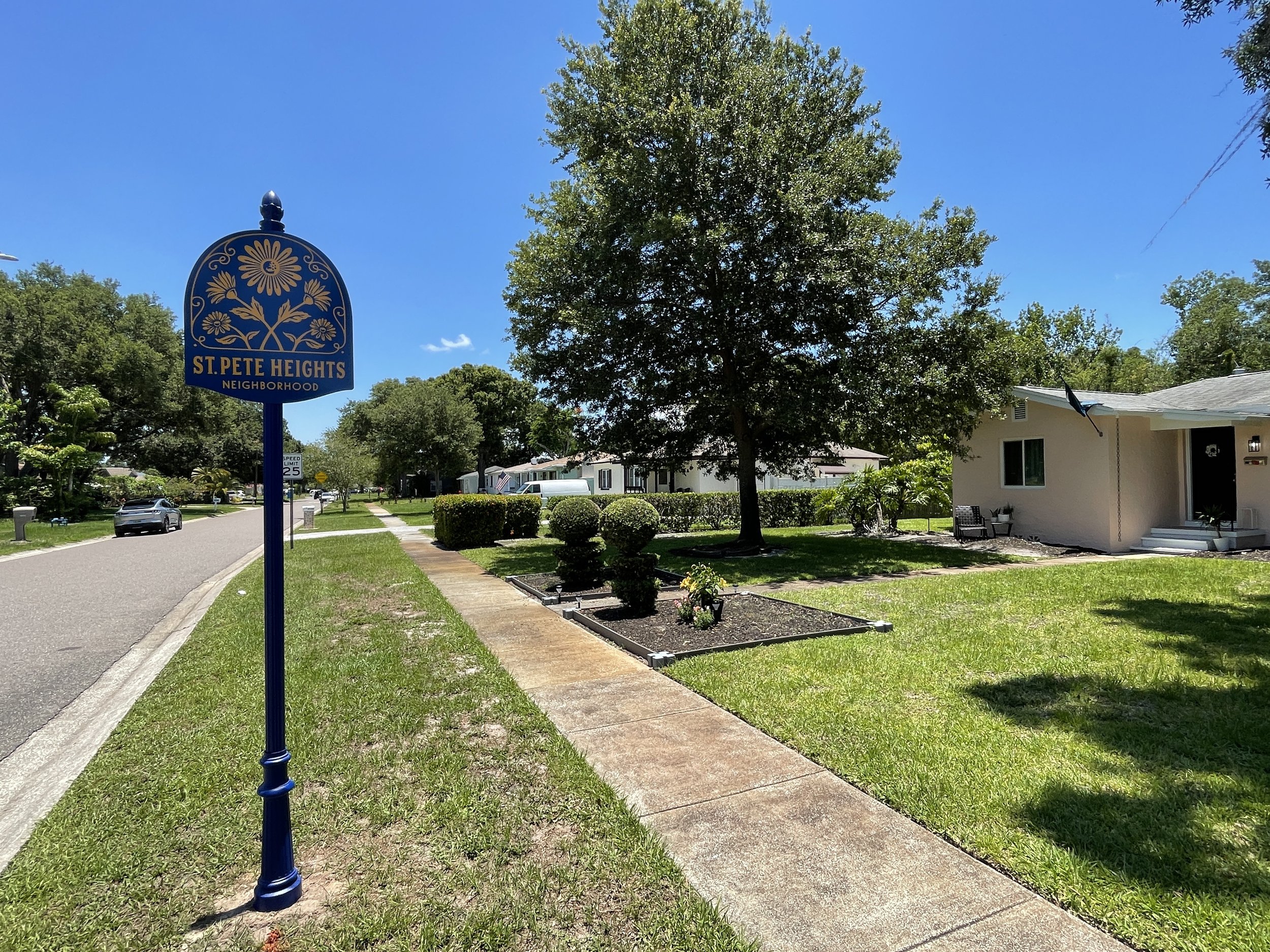 St. Pete Heights branded sign